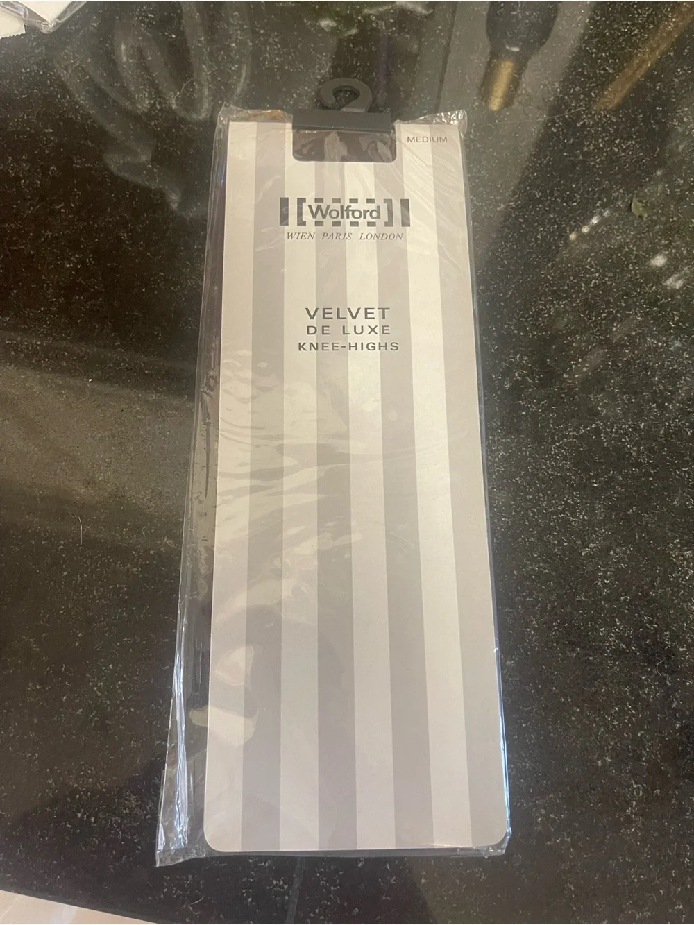 Wolford Velvet De Luxe Knee-Highs size medium coca